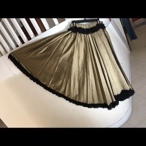 Extra wide flared skirt for twirling & dancing!